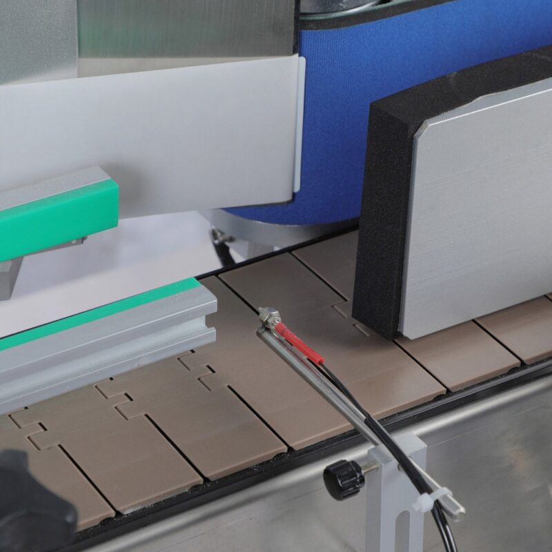 fully automatic labeling machine,
